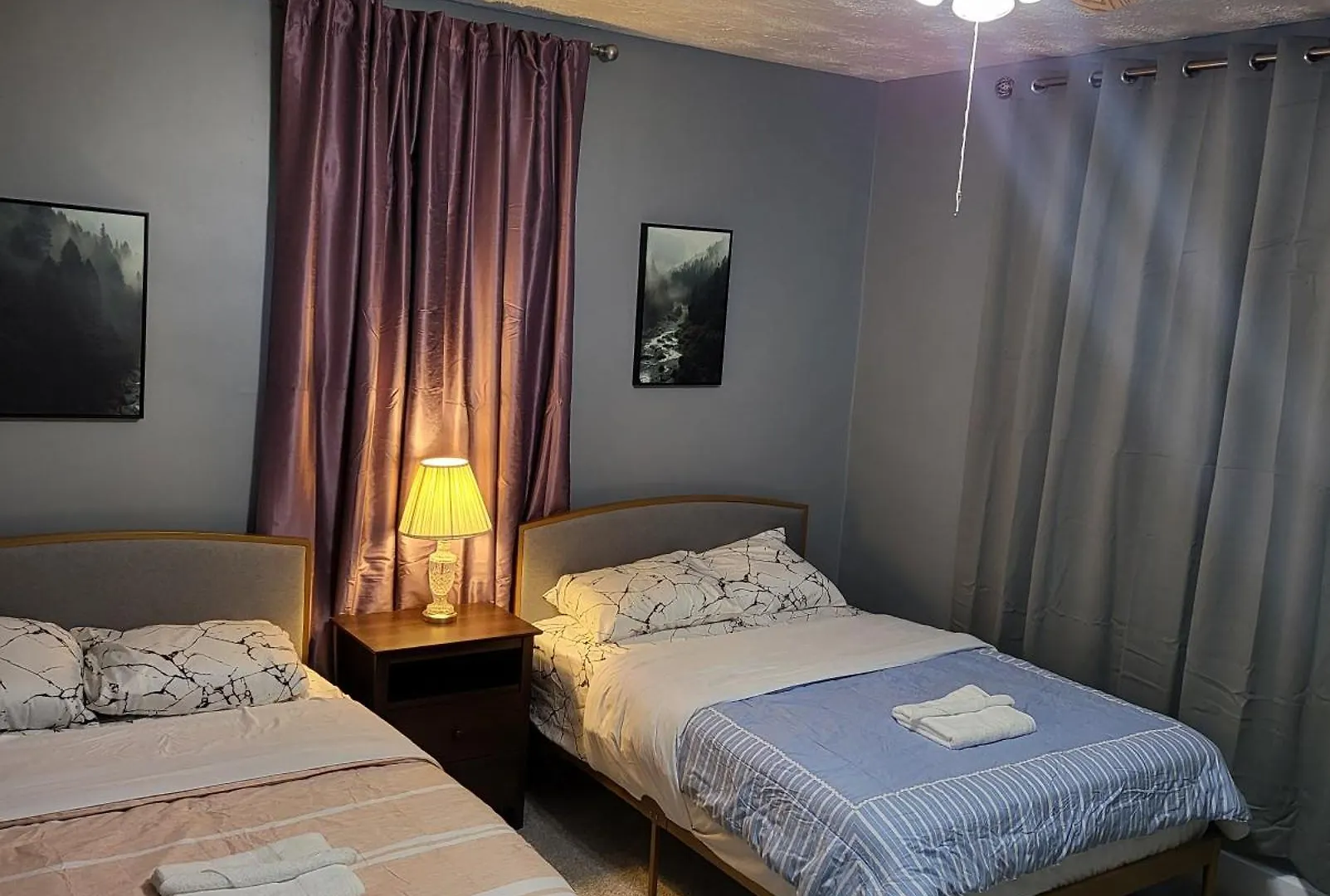Guest Room With Two Double Beds In Columbus Oh, Airport Location 0*,