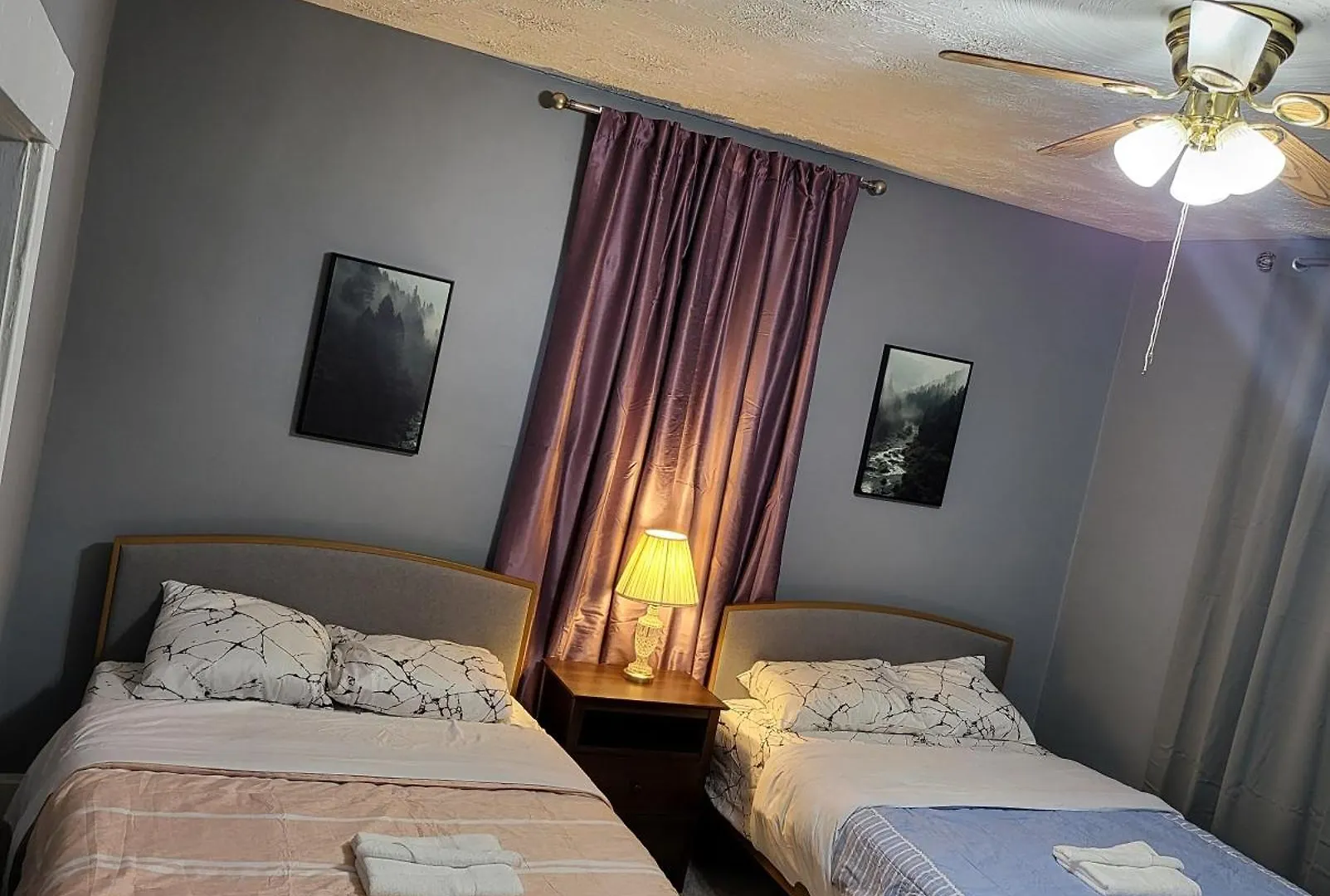 Guest Room With Two Double Beds In Columbus Oh, Airport Location Estados Unidos
